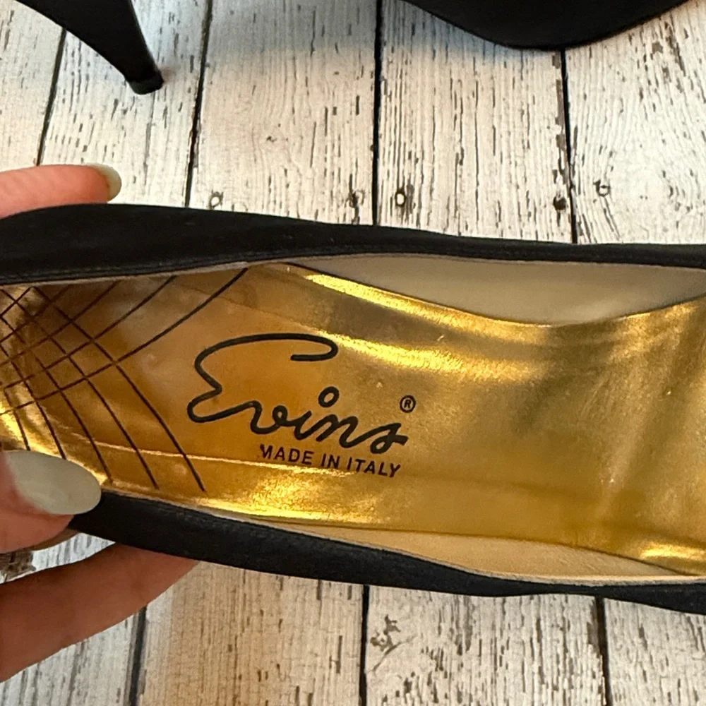 Vintage Evins Satin Pumps size 9 Made In Italy